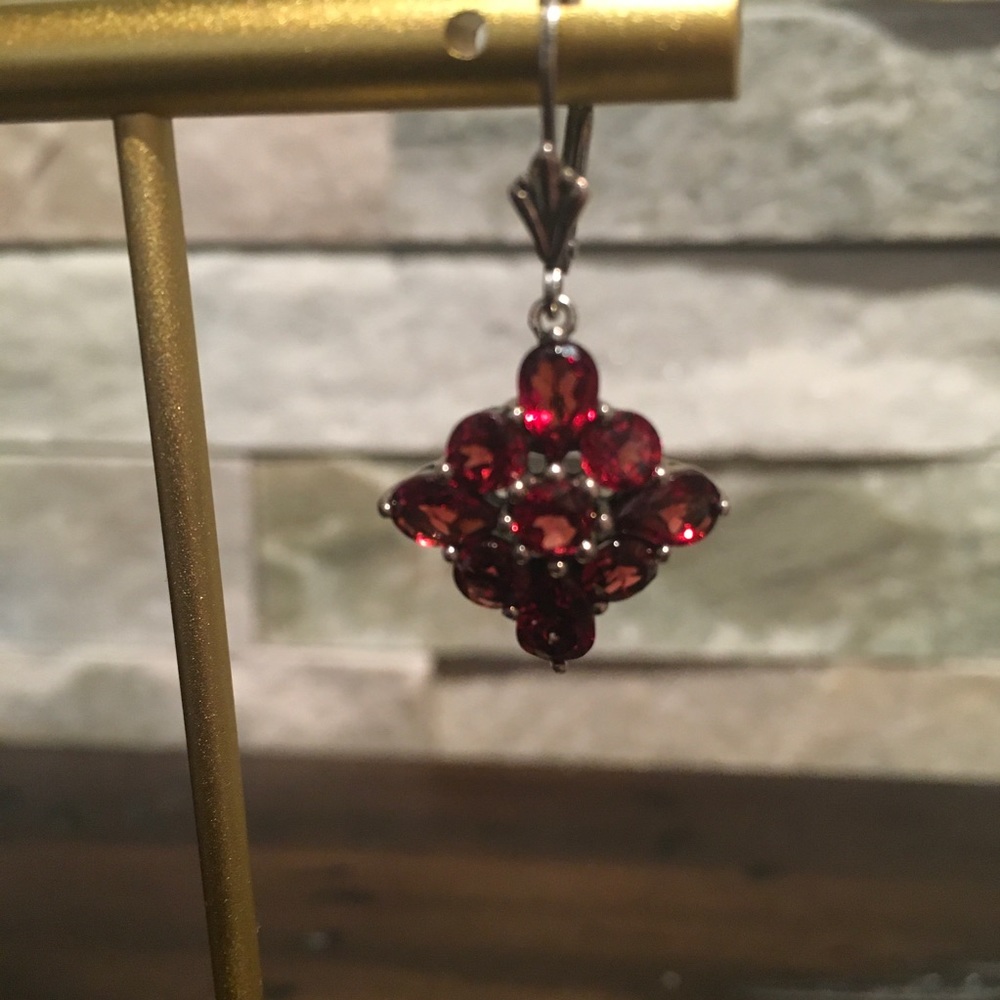 AUTHENTIC DEEP GARNET DANGLE - Picture 7 of 14